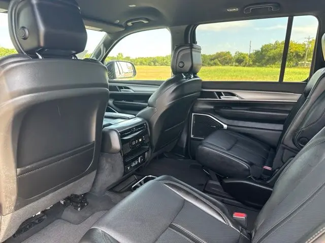 2025 Jeep Wagoneer - $46,000