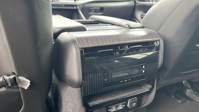 2023 Jeep Wagoneer Carbide