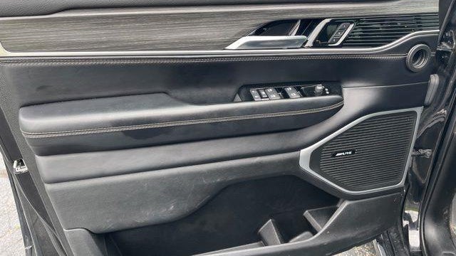 2023 Jeep Wagoneer Carbide
