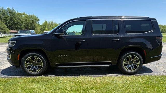 2023 Jeep Wagoneer Carbide