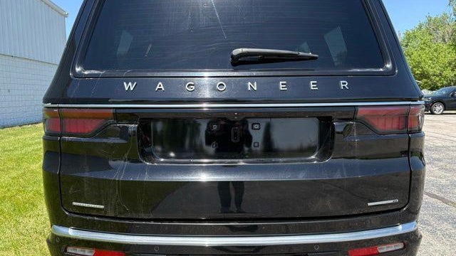 2023 Jeep Wagoneer Carbide