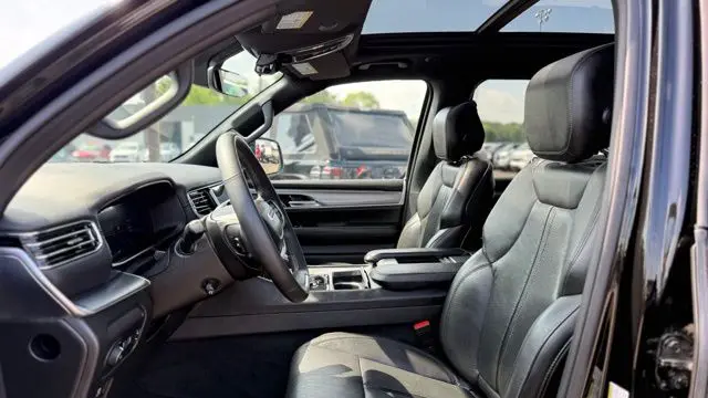 2024 Jeep Wagoneer Series II