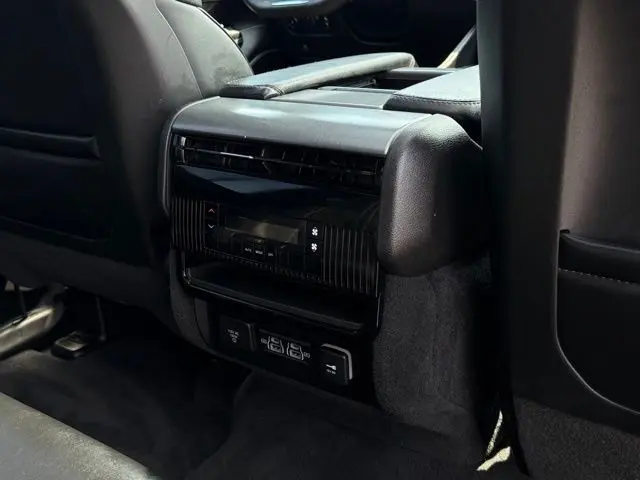 2024 Jeep Wagoneer - $37,500