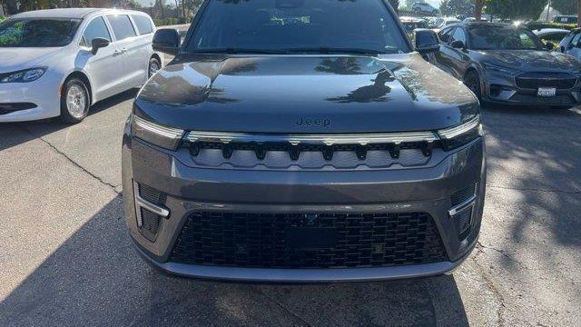2026 Jeep Grand Wagoneer Limited Altitude