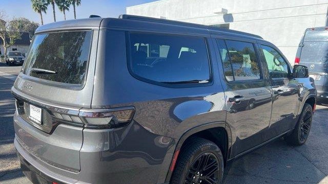 2026 Jeep Grand Wagoneer Limited Altitude