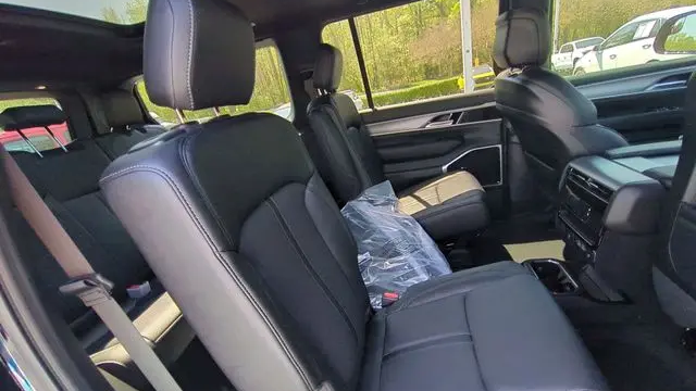 2026 Jeep Grand Wagoneer Limited Altitude