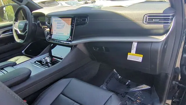 2026 Jeep Grand Wagoneer Limited Altitude