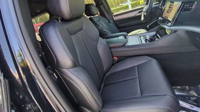 2026 Jeep Grand Wagoneer Limited Altitude