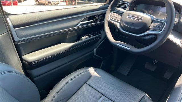 2026 Jeep Grand Wagoneer Limited Altitude