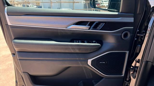 2026 Jeep Grand Wagoneer Limited Altitude