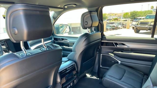 2026 Jeep Grand Wagoneer Limited Altitude