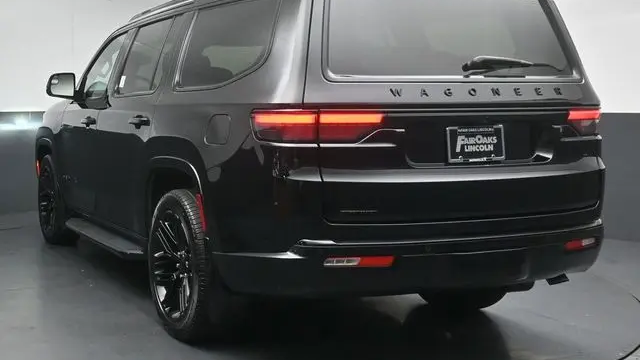 2023 Jeep Wagoneer Carbide