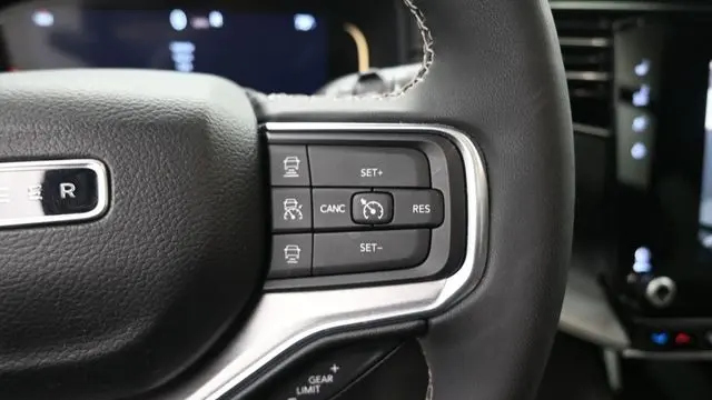 2023 Jeep Wagoneer Carbide