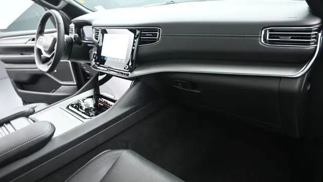 2023 Jeep Wagoneer Carbide