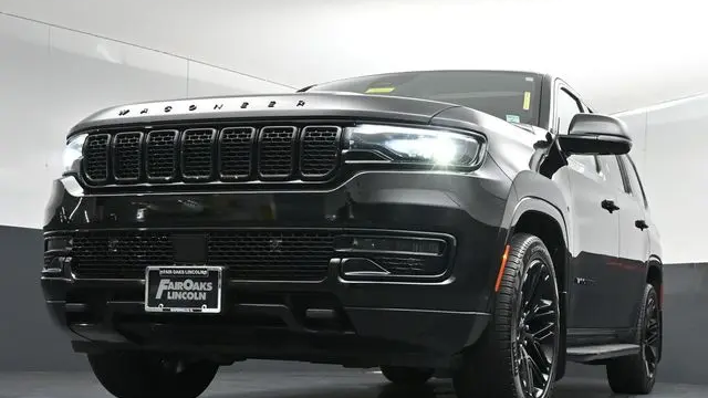 2023 Jeep Wagoneer Carbide