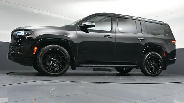 2023 Jeep Wagoneer Carbide