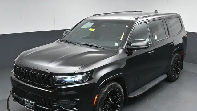 2023 Jeep Wagoneer Carbide