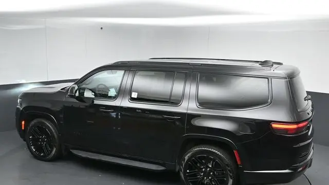 2023 Jeep Wagoneer Carbide