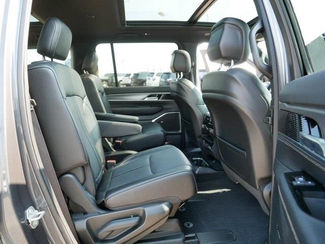 2024 Jeep Wagoneer - $44,945