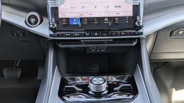 2026 Jeep Grand Wagoneer Limited Reserve