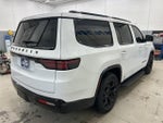 2023 Wagoneer Thumbnail 4