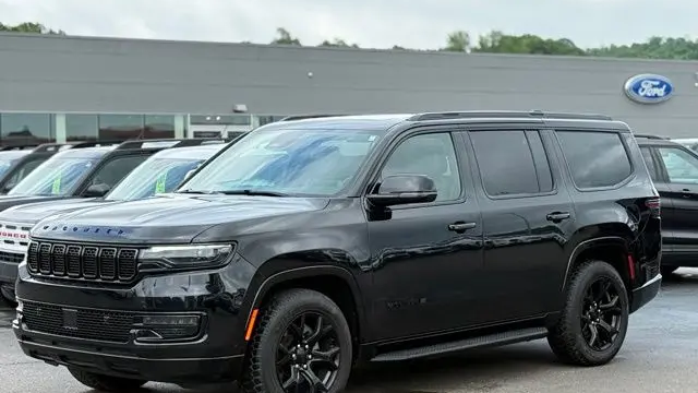 2024 Jeep Wagoneer Carbide