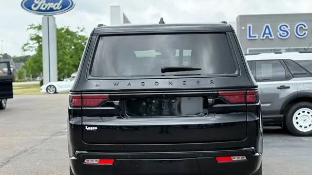 2024 Jeep Wagoneer Carbide