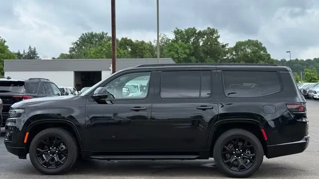 2024 Jeep Wagoneer Carbide