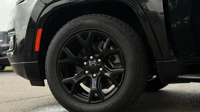 2024 Jeep Wagoneer Carbide