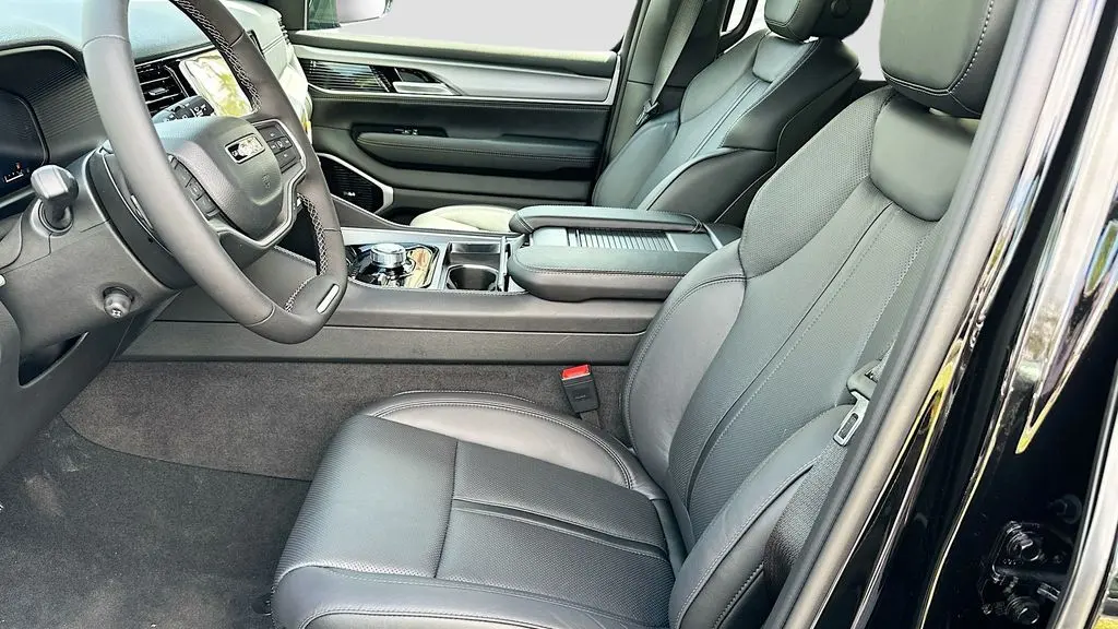 2026 Jeep Grand Wagoneer Limited Altitude
