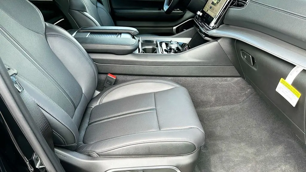 2026 Jeep Grand Wagoneer Limited Altitude