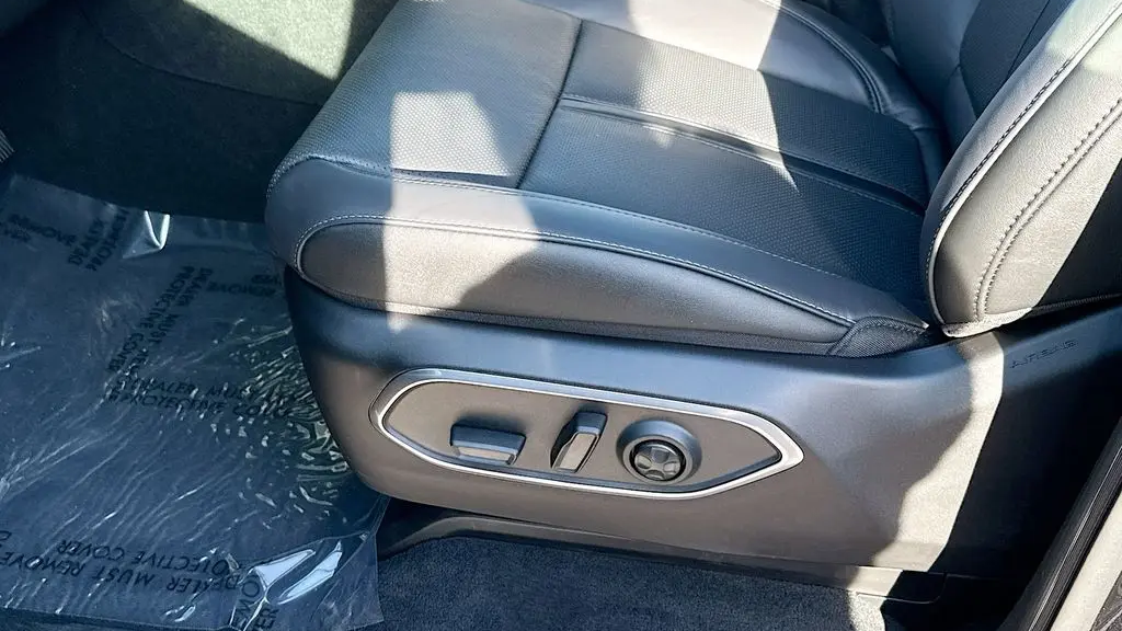 2026 Jeep Grand Wagoneer Limited Altitude