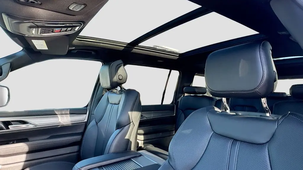 2026 Jeep Grand Wagoneer Limited Altitude