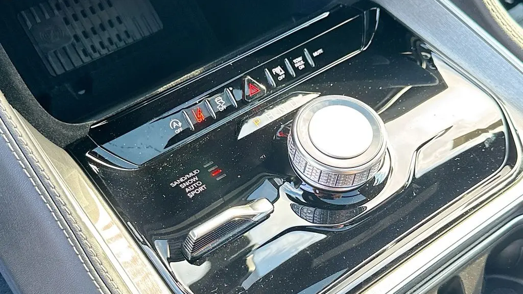 2026 Jeep Grand Wagoneer Limited Altitude