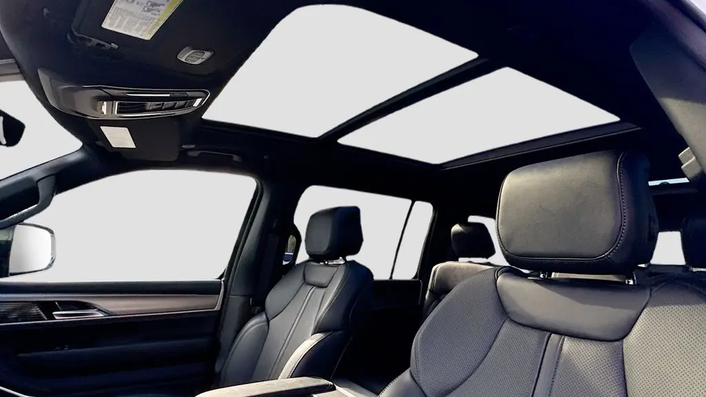 2026 Jeep Grand Wagoneer Limited Altitude