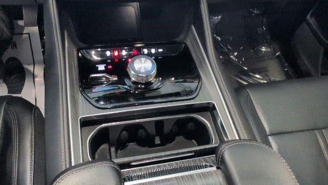 2023 Jeep Wagoneer Carbide