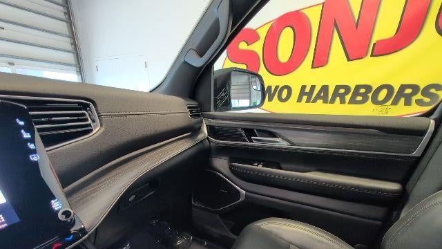 2023 Jeep Wagoneer Carbide