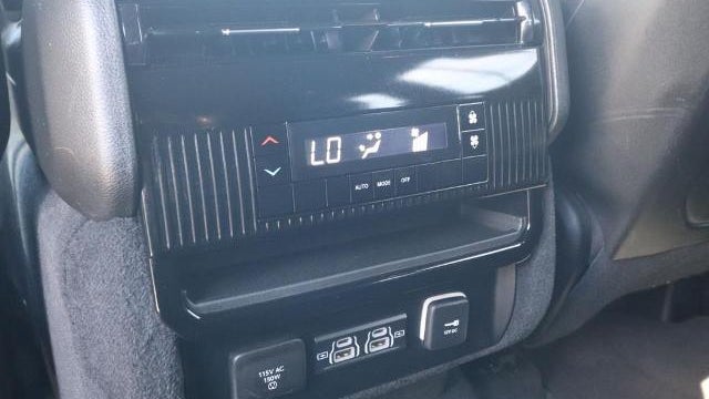 2024 Jeep Wagoneer Carbide