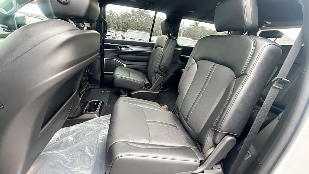 2026 Jeep Grand Wagoneer Limited Altitude