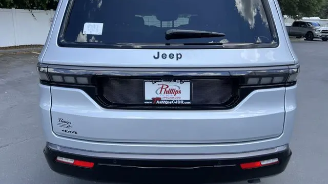 2026 Jeep Grand Wagoneer Limited Reserve
