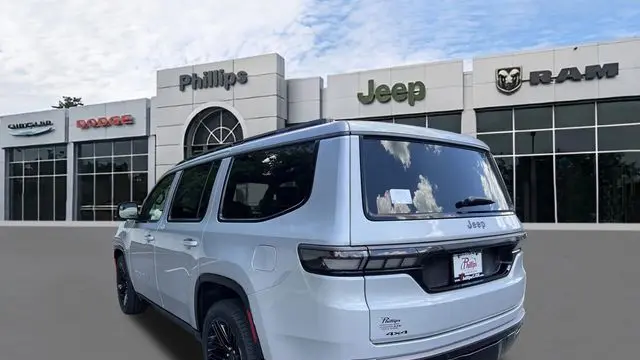 2026 Jeep Grand Wagoneer Limited Reserve