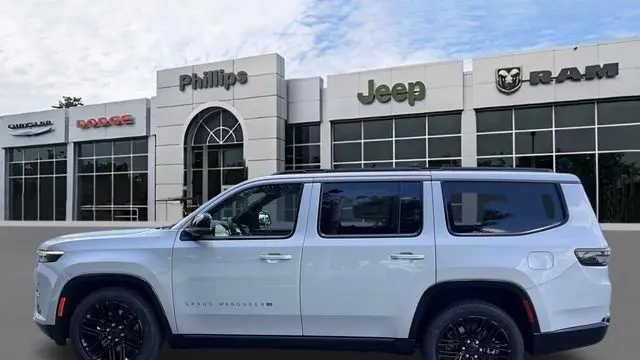 2026 Jeep Grand Wagoneer Limited Reserve