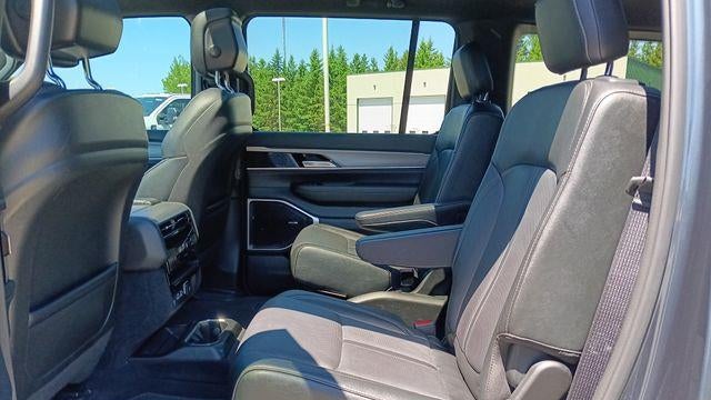 2023 Jeep Wagoneer Carbide
