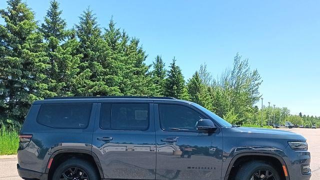 2023 Jeep Wagoneer Carbide