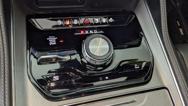 2023 Jeep Wagoneer Carbide