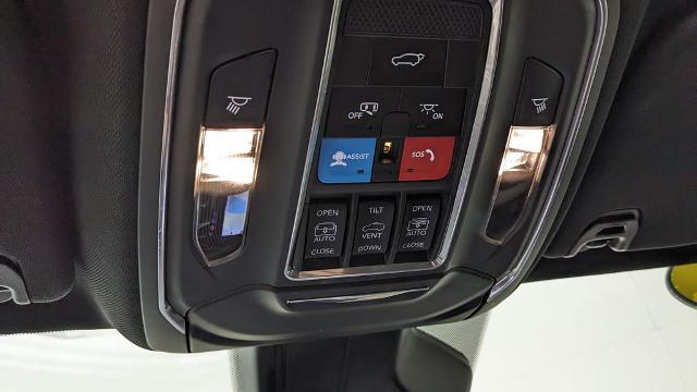 2023 Jeep Wagoneer Carbide