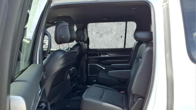 2024 Jeep Wagoneer Carbide
