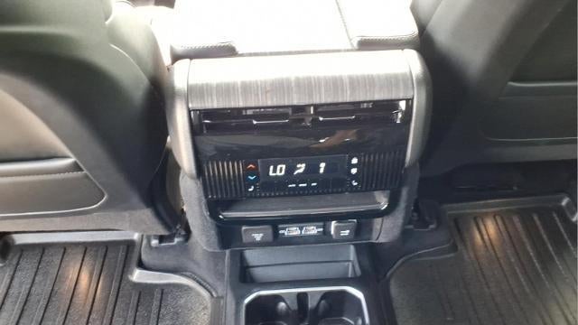 2024 Jeep Wagoneer Carbide