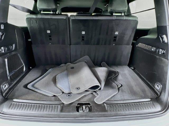 2024 Jeep Wagoneer - $33,800