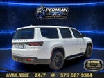 2023 Wagoneer Thumbnail 4